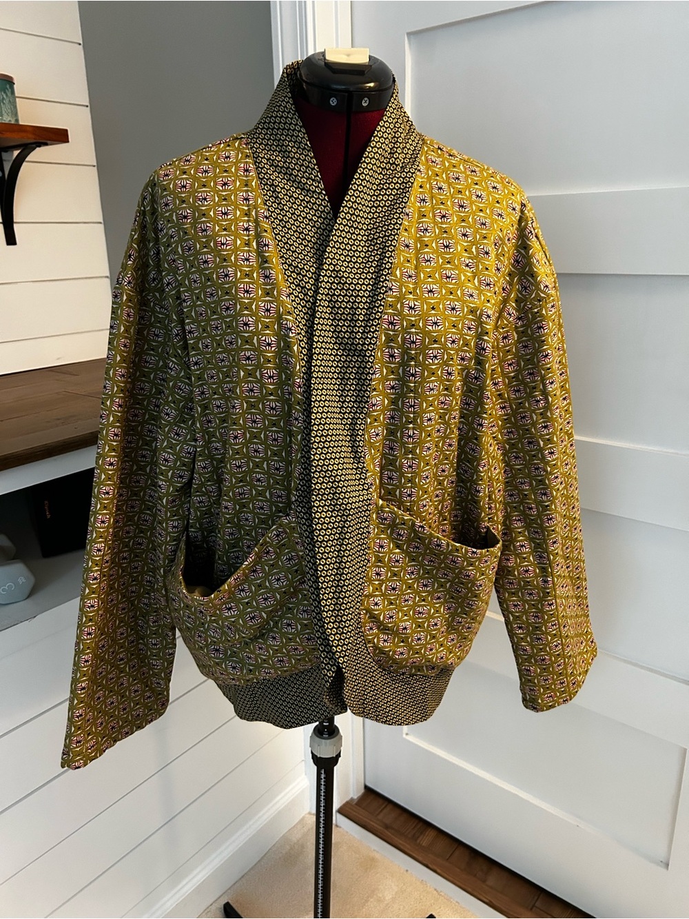 Urban Outfitters Olive Patterned Shawl-Collar Lightweight Jacket